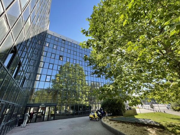 Bureaux fonctionnels à louer à Nanterre - Loyer compétitif