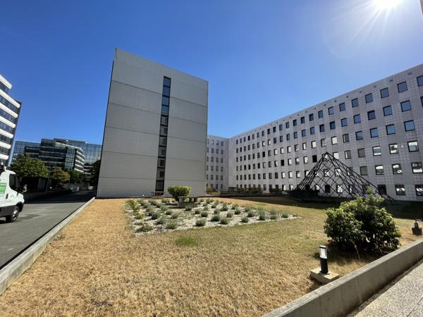 Bureaux fonctionnels à louer à Nanterre - Loyer compétitif