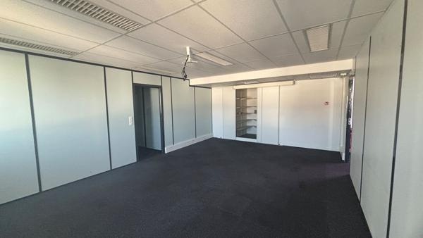 Bureaux fonctionnels à louer à Nanterre - Loyer compétitif