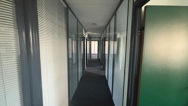 Bureaux fonctionnels à louer à Nanterre - Loyer compétitif