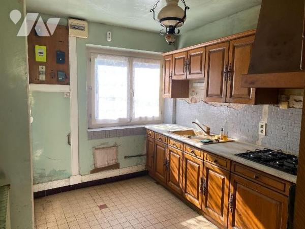 Secteur Avenue Foch, une maison à rénover entièrement d'environ 73 m² sur une parcelle de 773 m...