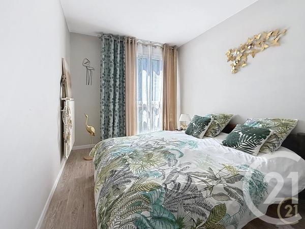 Appartement F3 à vendre  3 pièces - 67 m 2   VILLEMOMBLE  - 93