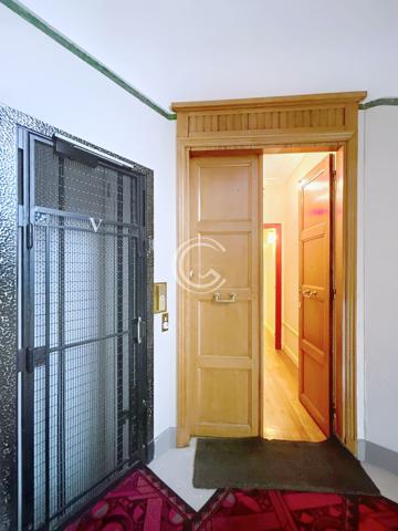 Paris (75007) ART DÉCO AU 5È ÉTAGE ASCENSEUR