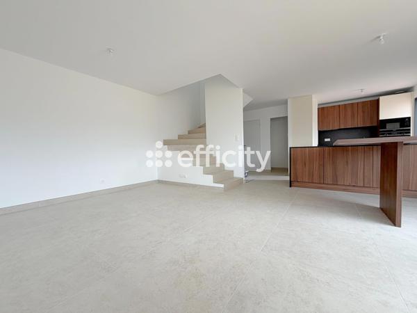 Maison 3 pièces - 90 m² Exclusivité efficity