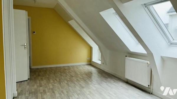 A VENDRE centre ville PLUMELIAU - Immeuble entier en monopropriété