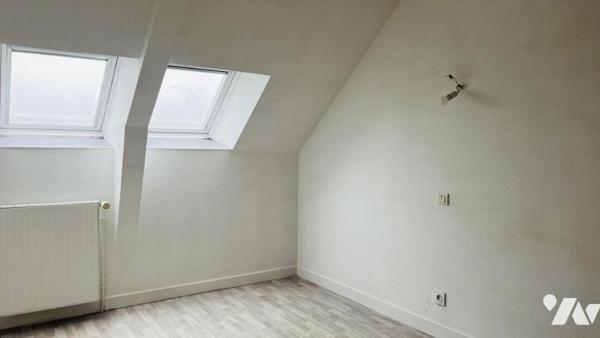 A VENDRE centre ville PLUMELIAU - Immeuble entier en monopropriété