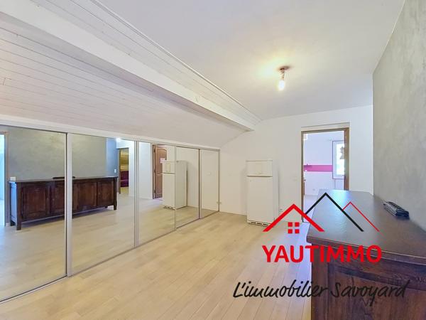 CRANVES-SALES – Maison 243 m² – Terrain 860 m² – 5 chambres – Possibilité 2 appartements – Grand garage