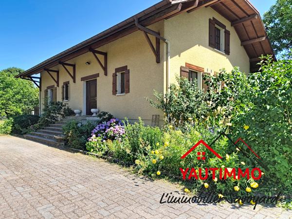CRANVES-SALES – Maison 243 m² – Terrain 860 m² – 5 chambres – Possibilité 2 appartements – Grand garage
