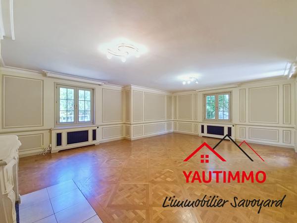 CRANVES-SALES – Maison 243 m² – Terrain 860 m² – 5 chambres – Possibilité 2 appartements – Grand garage