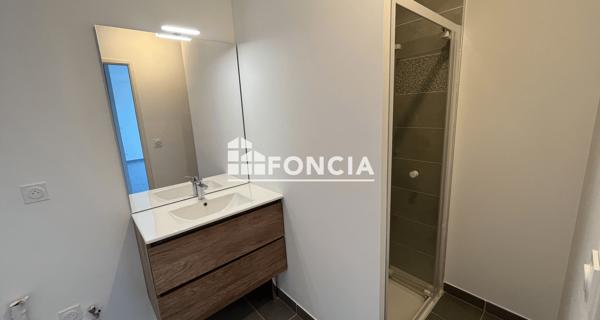 Location Appartement 2 pièces 41.68 m² - Puget-sur-argens 83480
