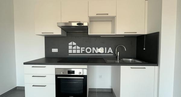 Location Appartement 2 pièces 41.68 m² - Puget-sur-argens 83480