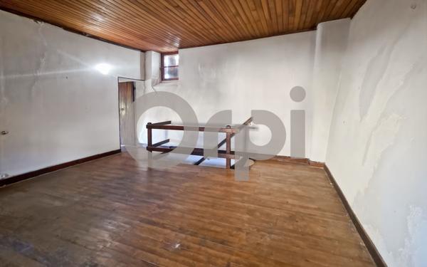 Maison à vendre    3 pièces •  Rosans