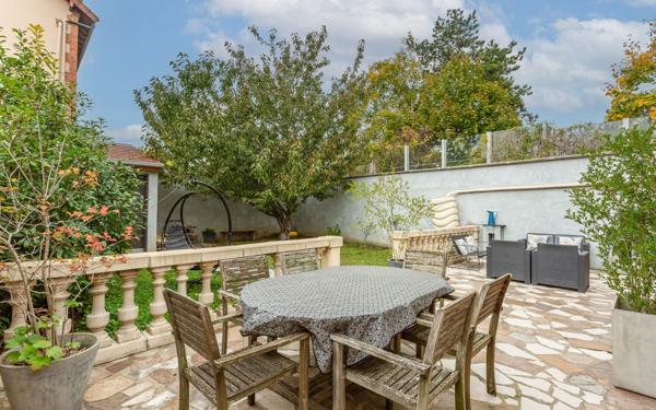 Maison à vendre    5 pièces • 167,14 m2 Antony