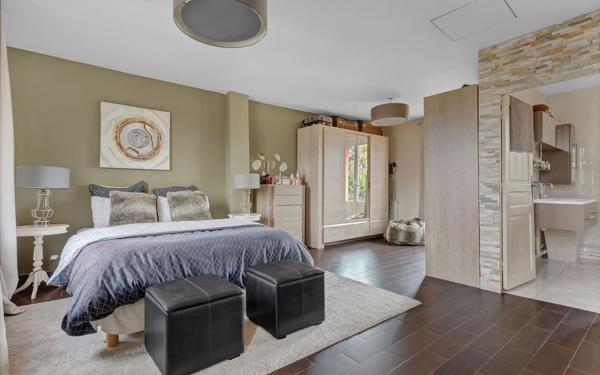 Maison à vendre    5 pièces • 167,14 m2 Antony