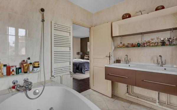 Maison à vendre    5 pièces • 167,14 m2 Antony