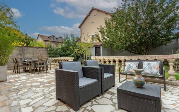 Maison à vendre    5 pièces • 167,14 m2 Antony