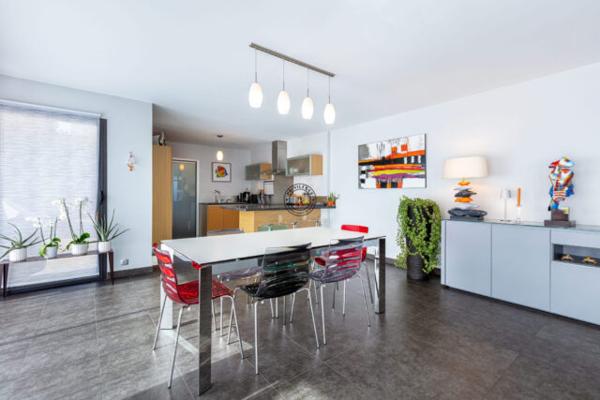 MAISON D’ARCHITECTE ENTIEREMENT DE PLAIN-PIED