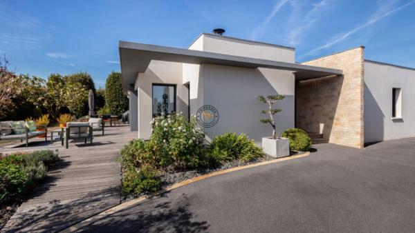 MAISON D’ARCHITECTE ENTIEREMENT DE PLAIN-PIED