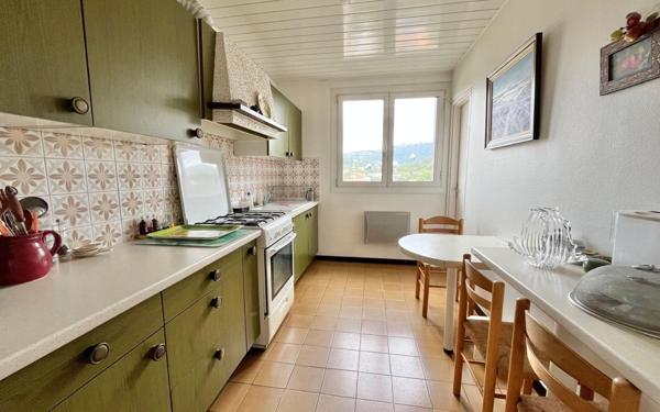 Appartement à vendre    5 pièces • 103,66 m2 Toulon