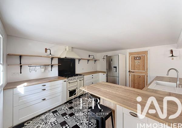 Maison à vendre 6 pièces 226 m² Carpentras