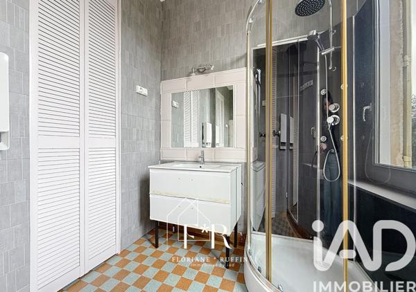 Maison à vendre 6 pièces 226 m² Carpentras