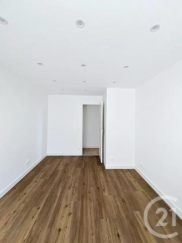 Appartement F4 à vendre  4 pièces - 82,48 m 2   SAVIGNY LE TEMPLE  - 77