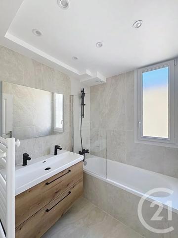Appartement F4 à vendre  4 pièces - 82,48 m 2   SAVIGNY LE TEMPLE  - 77