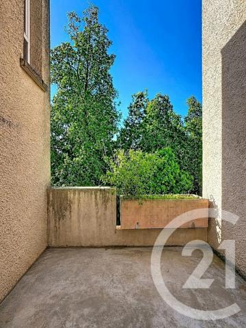 Appartement F4 à vendre  4 pièces - 82,48 m 2   SAVIGNY LE TEMPLE  - 77