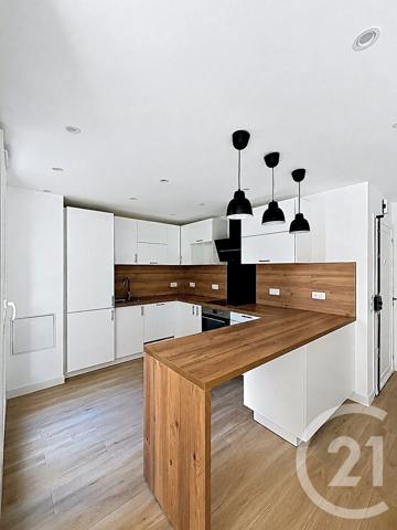 Appartement F4 à vendre  4 pièces - 82,48 m 2   SAVIGNY LE TEMPLE  - 77