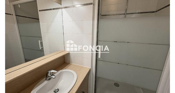 Location Appartement 4 pièces 89 m² - Suresnes 92150
