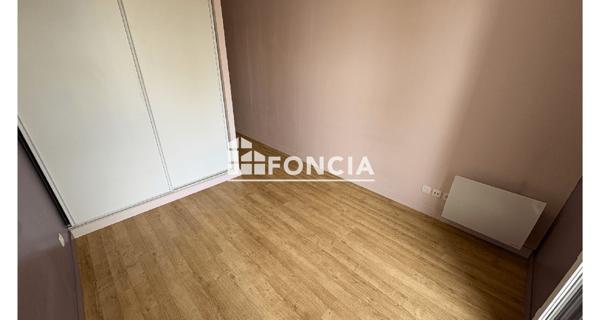 Location Appartement 4 pièces 89 m² - Suresnes 92150