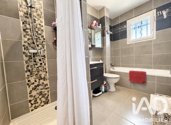 Maison à vendre 4 pièces 95 m² Aimargues