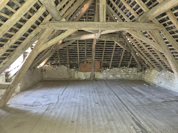 Maison de caractère avec jardins à fort potentiel – Antran