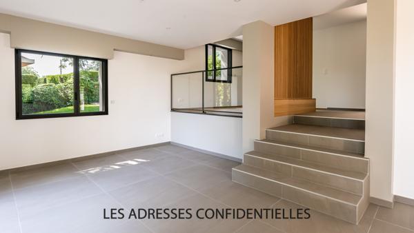 Tassin L'Aigas - Elégante maison contemporaine de 176 m² sur terrain arboré de 1 442 m²