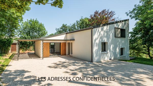 Tassin L'Aigas - Elégante maison contemporaine de 176 m² sur terrain arboré de 1 442 m²
