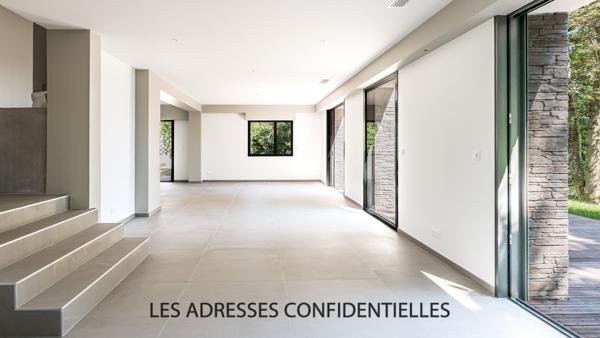 Tassin L'Aigas - Elégante maison contemporaine de 176 m² sur terrain arboré de 1 442 m²