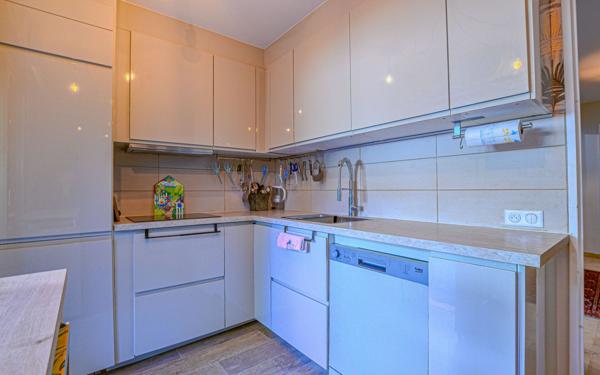 Appartement à vendre    3 pièces • 90 m2 Cannes