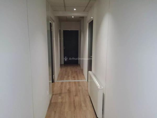 Vente Local commercial 110 m2 à Lissieu