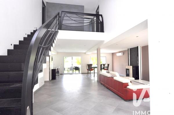 Maison à vendre 6 pièces 178 m² Bruyères-le-Châtel