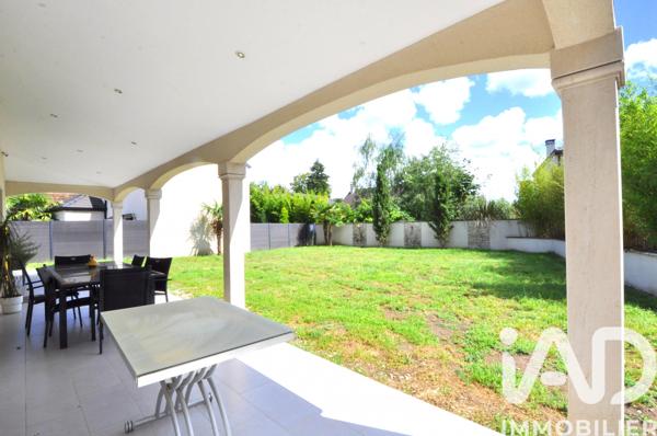 Maison à vendre 6 pièces 178 m² Bruyères-le-Châtel