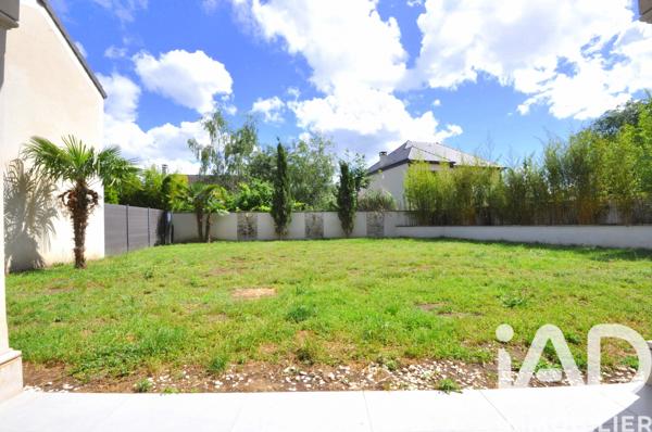 Maison à vendre 6 pièces 178 m² Bruyères-le-Châtel