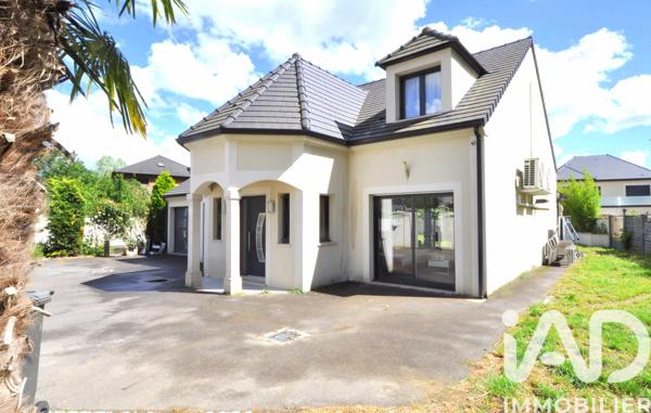 Maison à vendre 6 pièces 178 m² Bruyères-le-Châtel