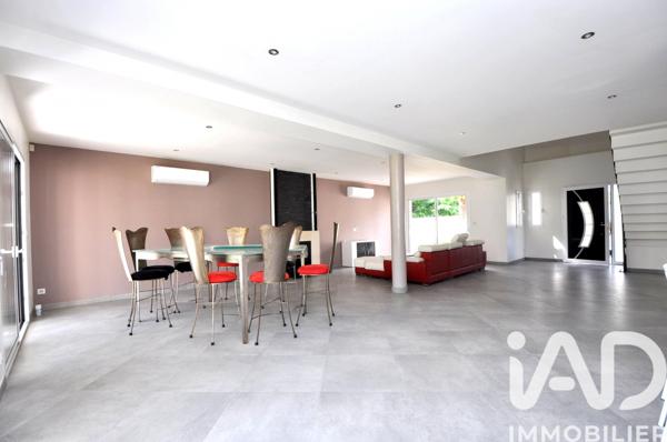 Maison à vendre 6 pièces 178 m² Bruyères-le-Châtel