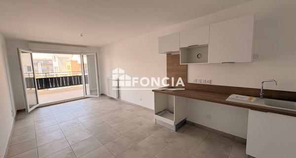Location Appartement 2 pièces 41.77 m² - Morières-lès-avignon 84310