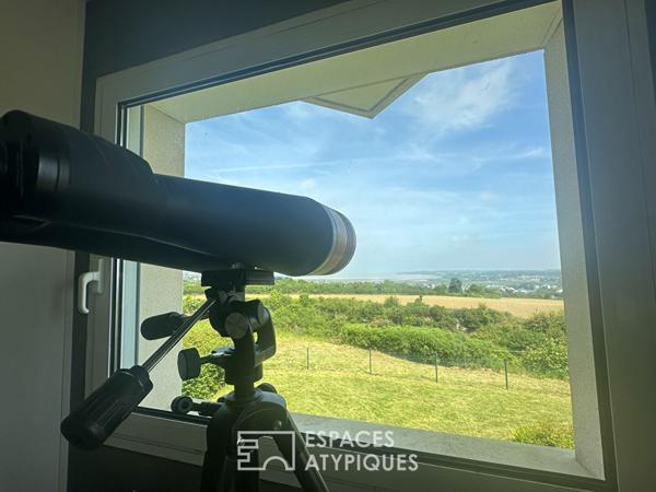 Maison d’architecte contemporaine avec piscine intérieure et vue mer – Yffiniac