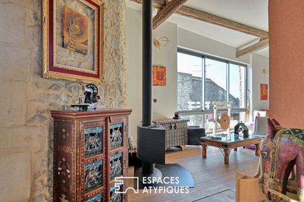 Esprit loft dans un ancien chai avec jardin et piscine à 20 min d’Uzès