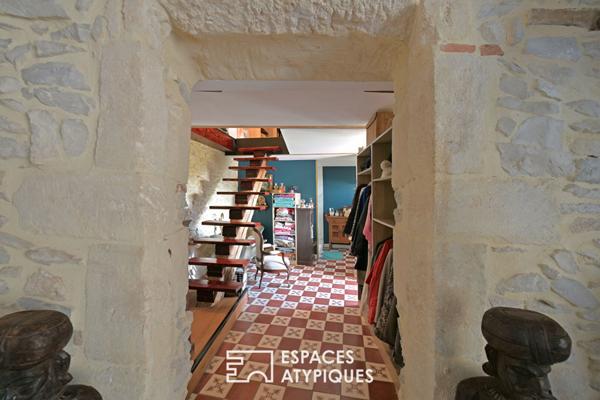 Esprit loft dans un ancien chai avec jardin et piscine à 20 min d’Uzès