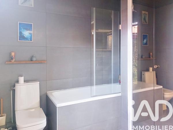 Maison à vendre 5 pièces 218 m² Villecresnes