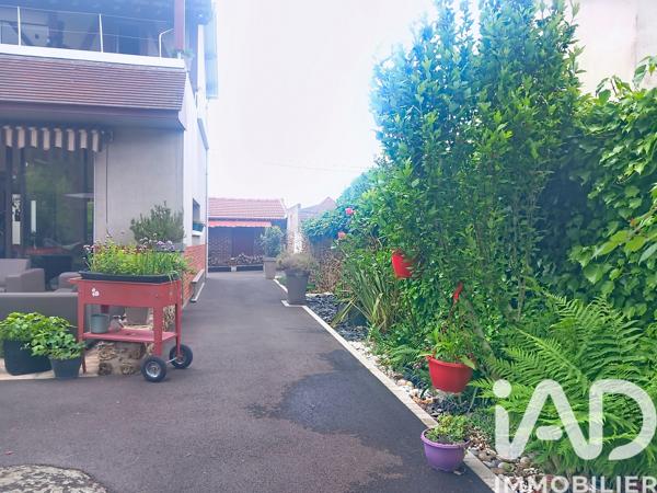 Maison à vendre 5 pièces 218 m² Villecresnes