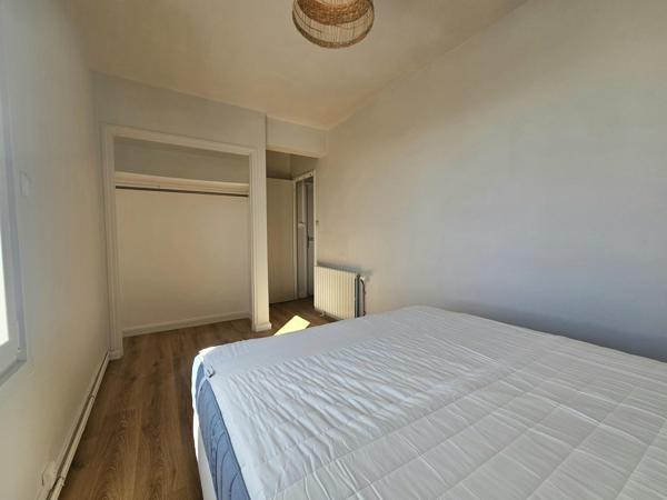 Concarneau Vue dégagée sur la Baie – Lumineux & Chaleureux Appartement T4 de 80 m²